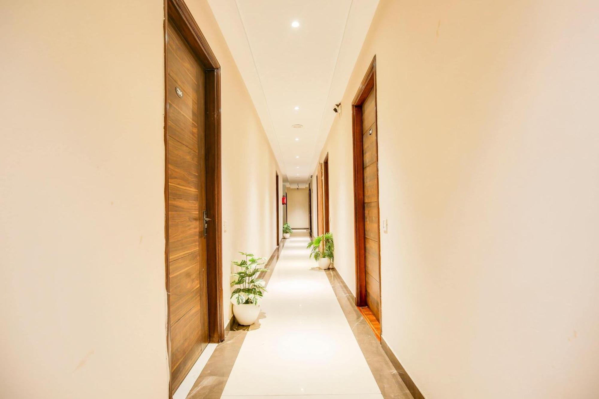 Super Townhouse Grand Fortune Amritsar Exterior photo