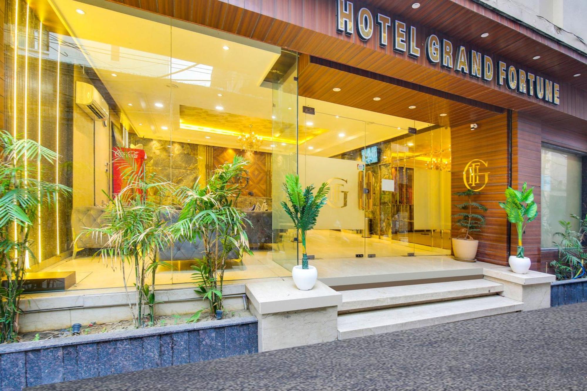 Super Townhouse Grand Fortune Amritsar Exterior photo