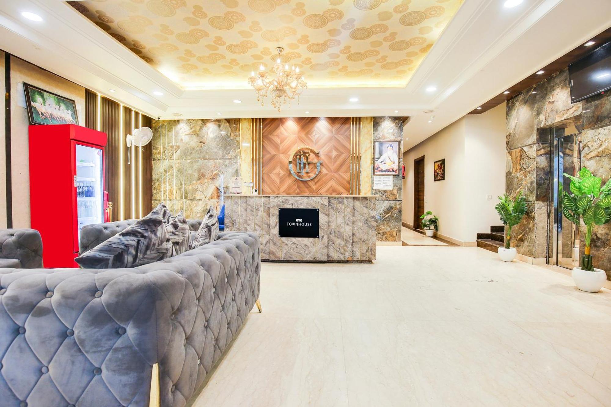 Super Townhouse Grand Fortune Amritsar Exterior photo